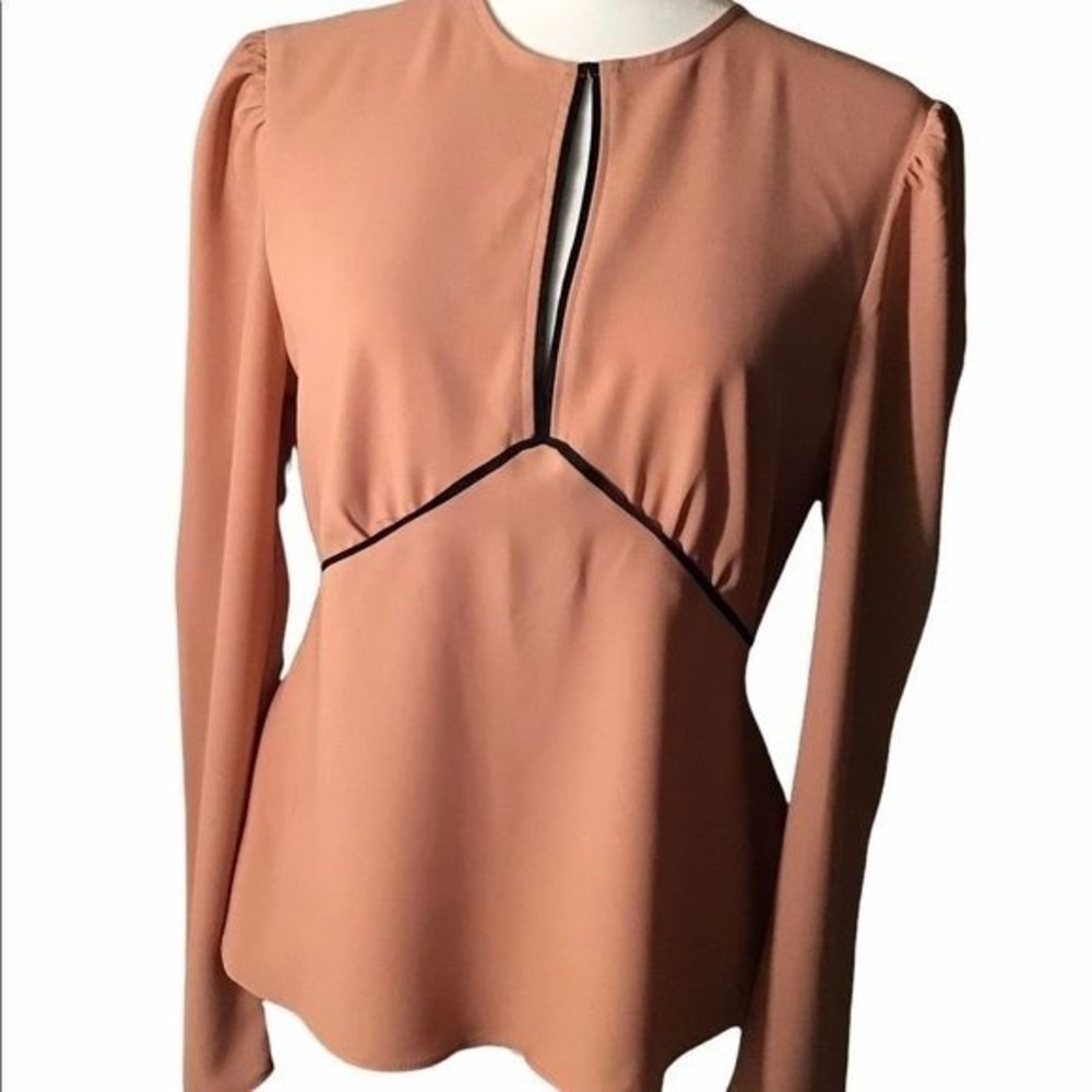 TOPSHOP Long Sleeve Apricot Spit Front/Bac…